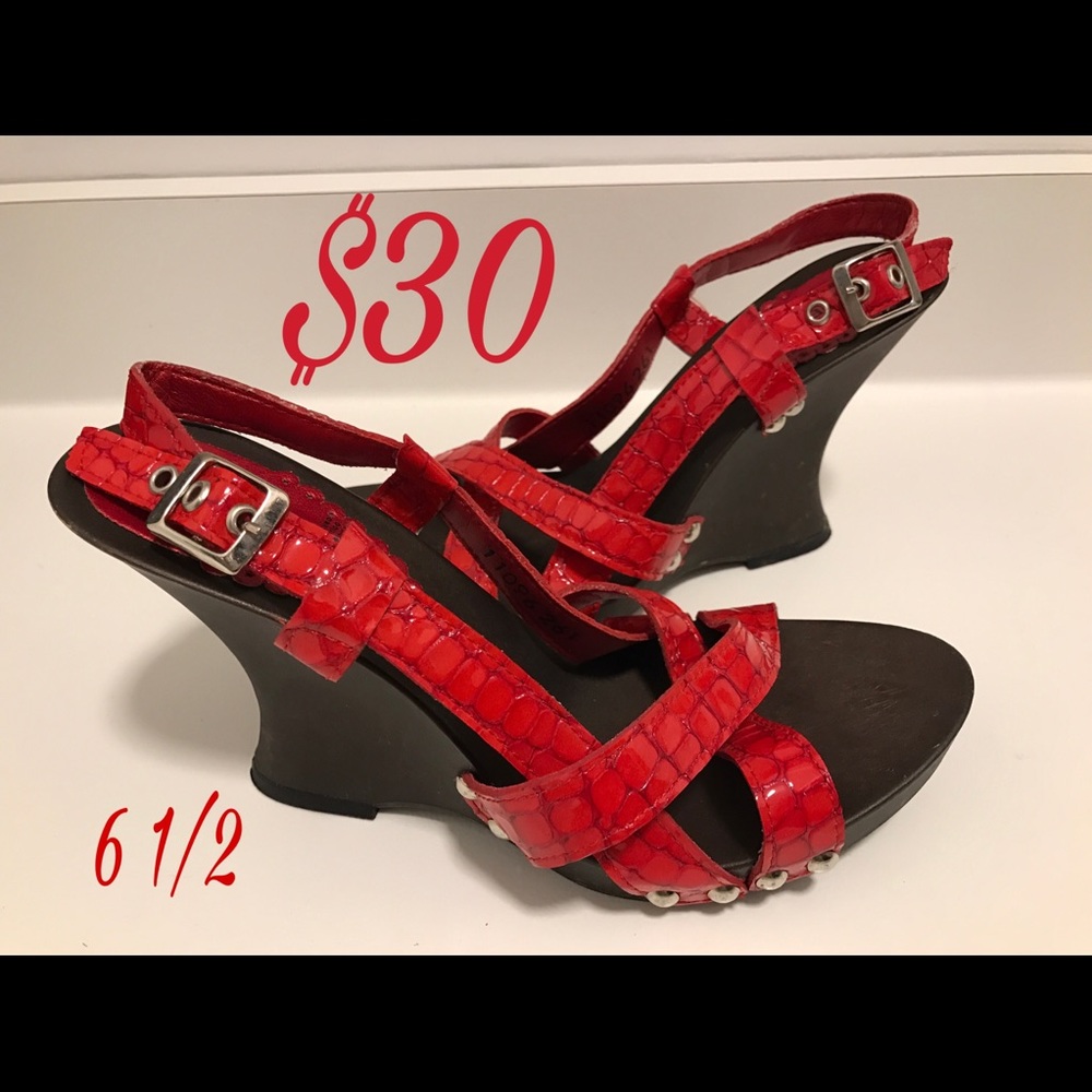 HIGH HEELS